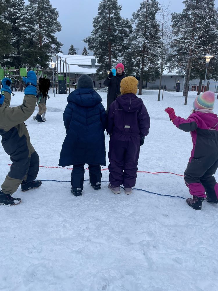 Foto: Ann-Cathrin Liljebakk Blått kort betyr "opp og stå" - alle fikk det til!