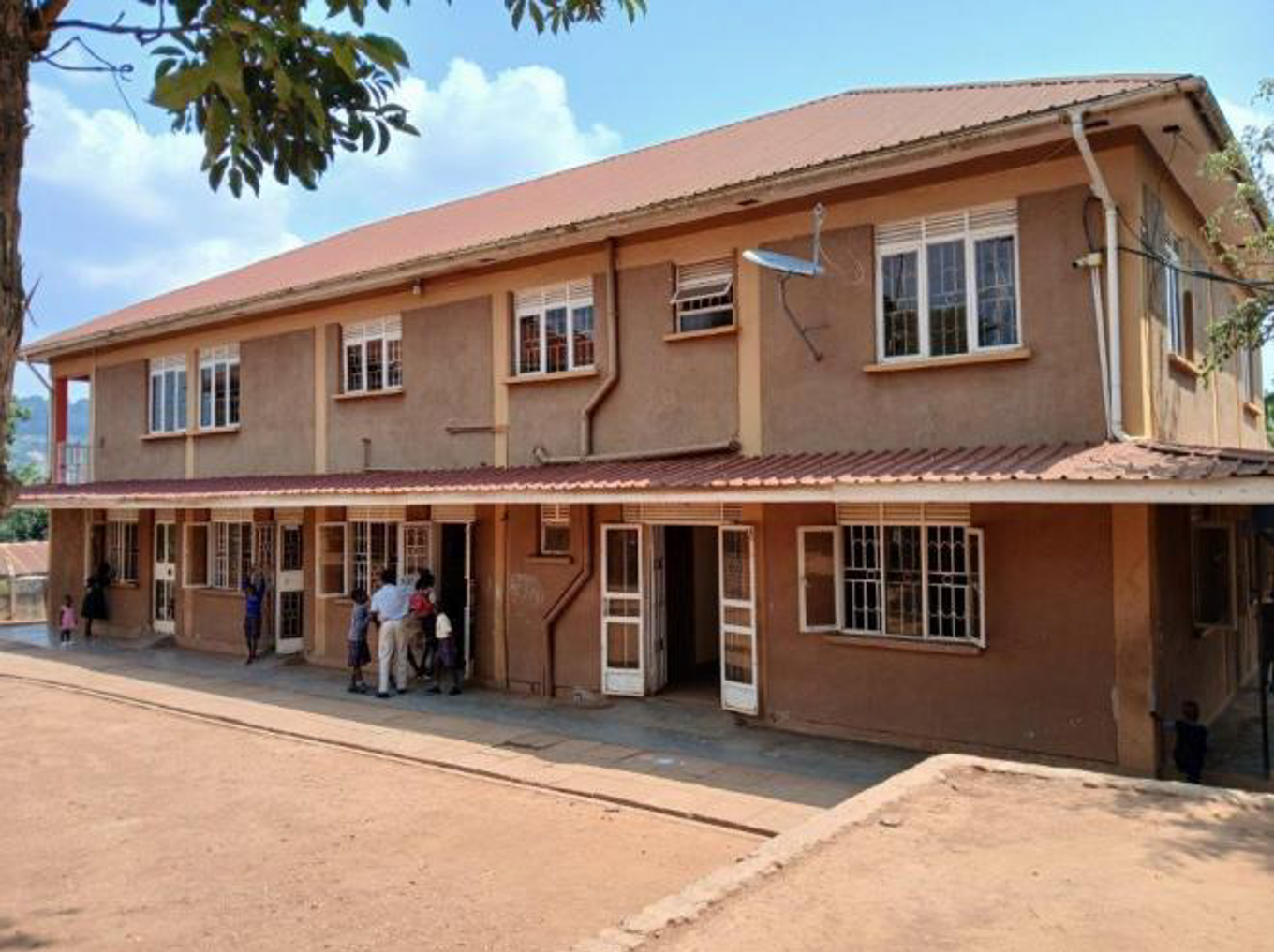 Foto: Helge Midttun Skolen i Uganda som driftes av hånd-i-hånd