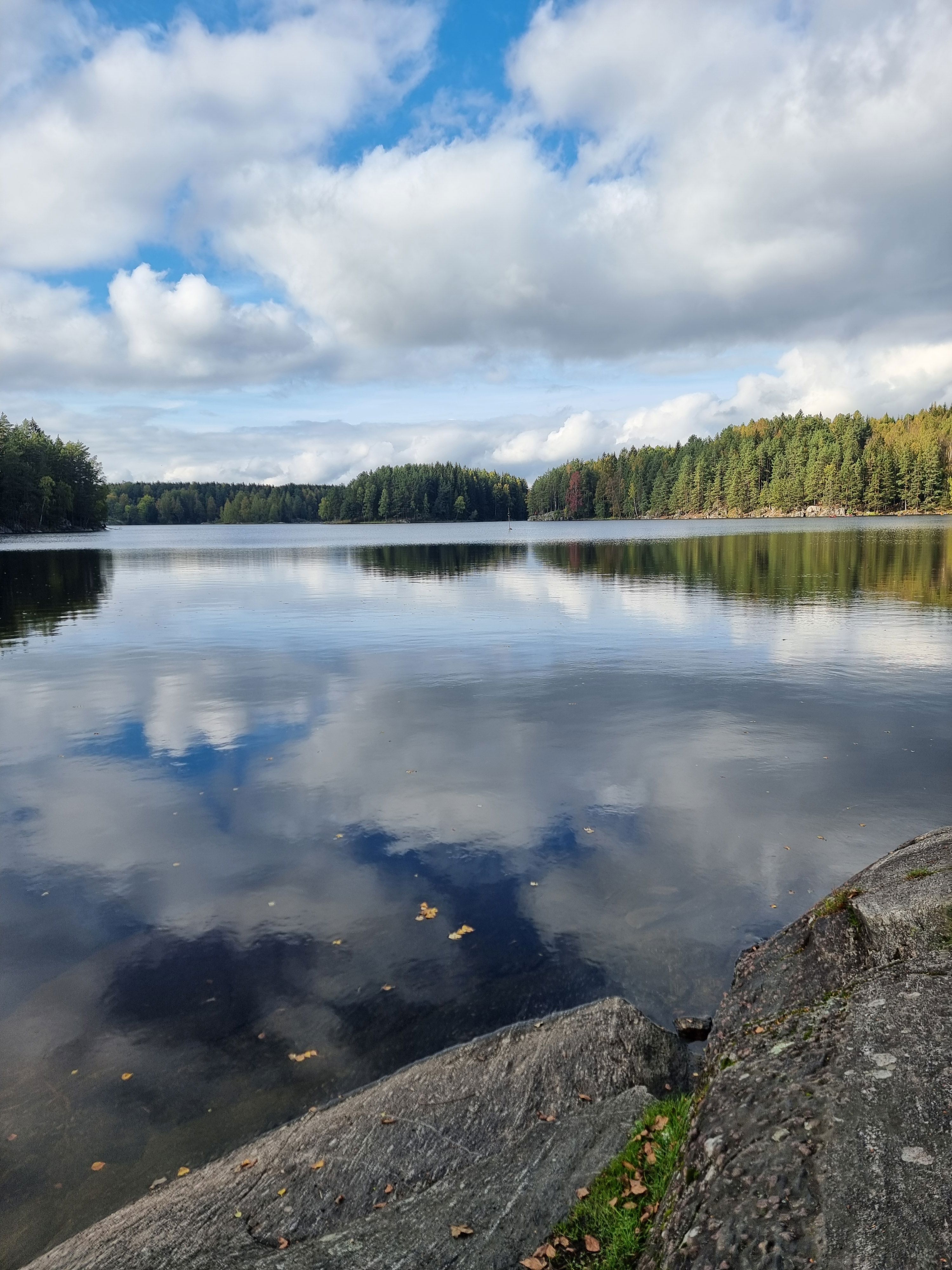 Nøklevann en høstdag